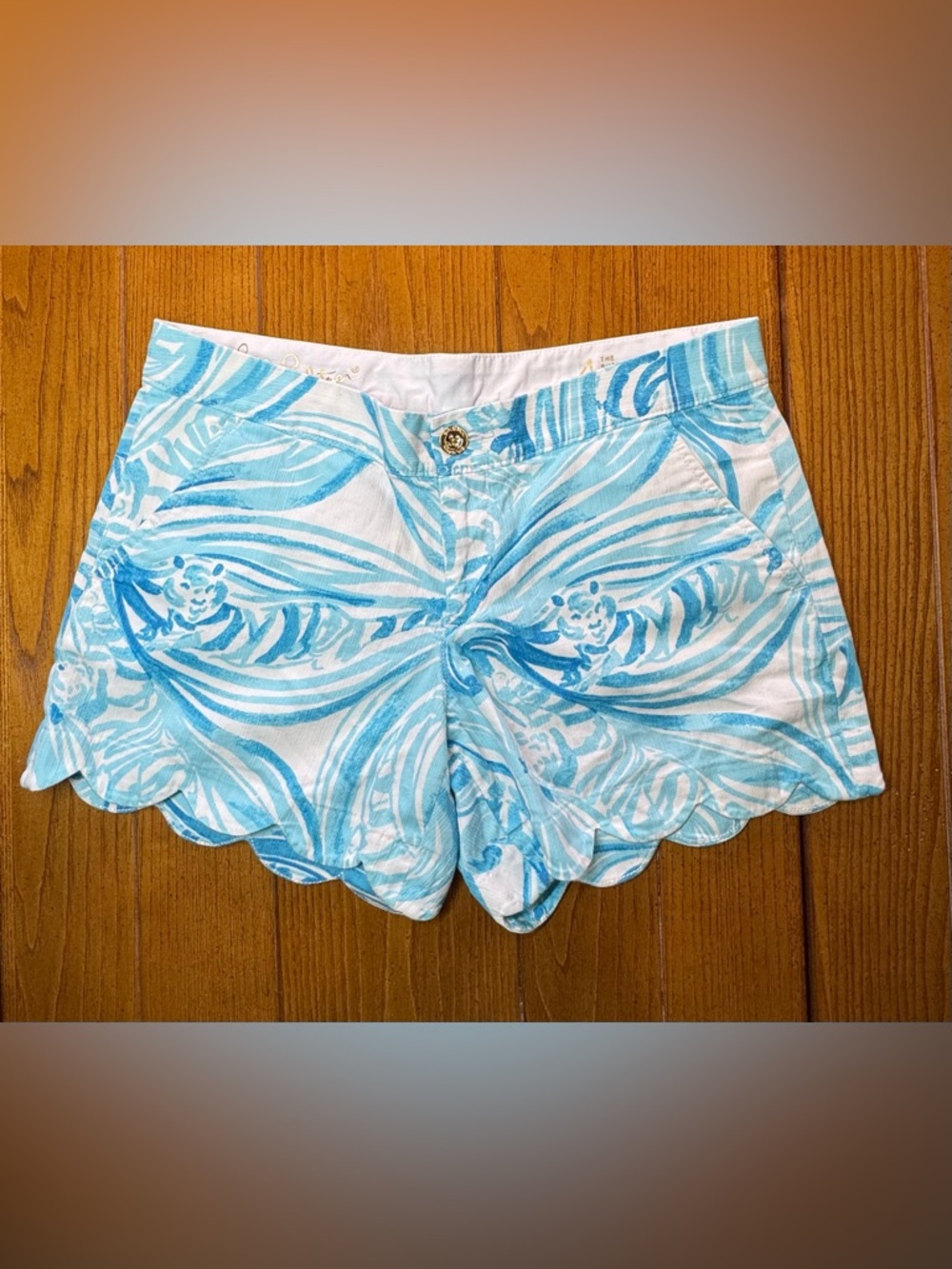 Lilly Pulitzer Buttercup Shorts - Size 4 🌊